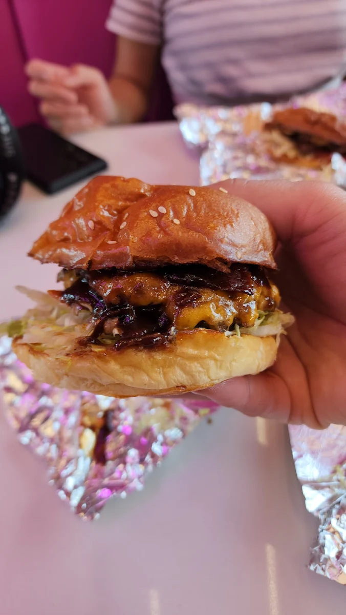 Bussin Burger