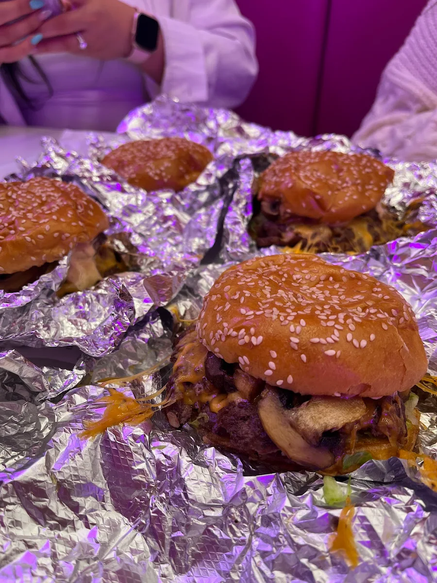 Portobello Burger, BUSSIN BURGER