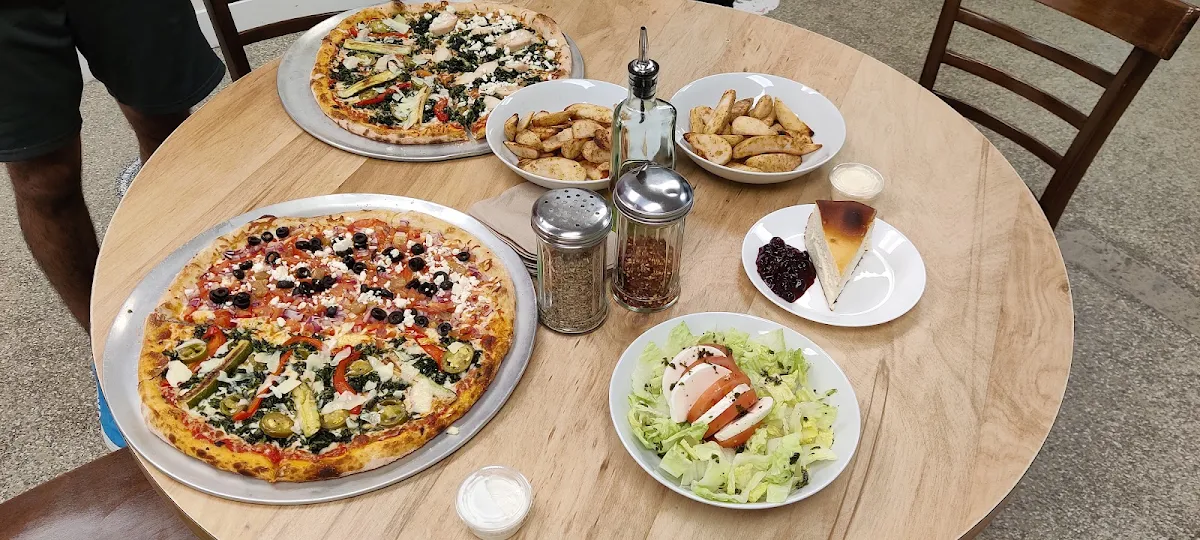 Caprese Salad, PIZZA PIETRA