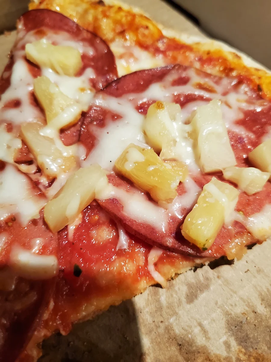 Hawaiian Pizza, PIZZA PIETRA