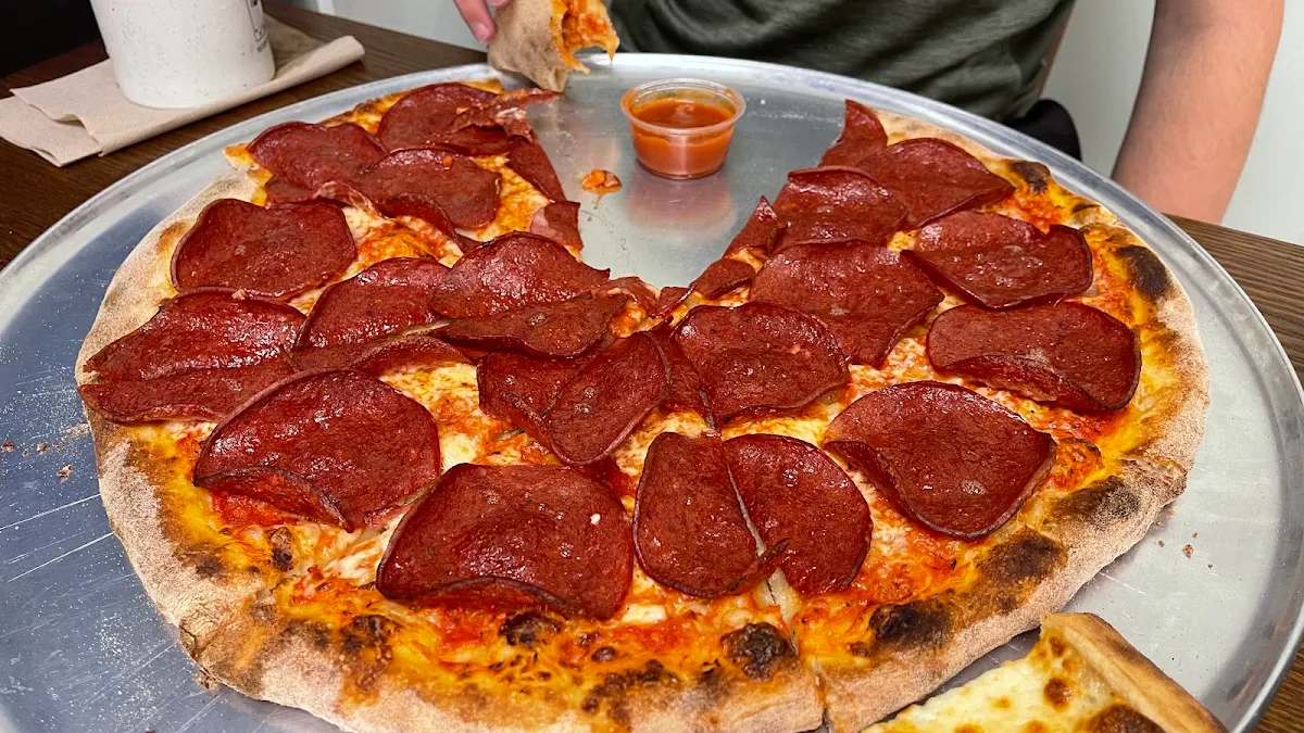 Pepperoni Pizza, PIZZA PIETRA