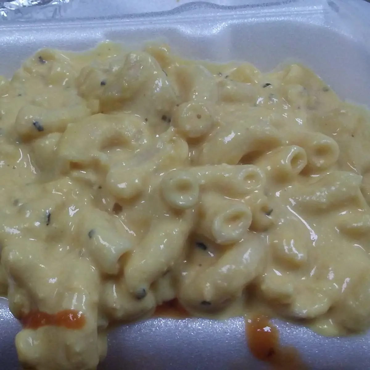 Large 8oz Creamy Mac and Cheese