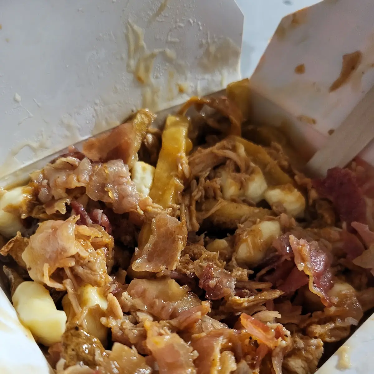 Highlights, Smoke's Poutinerie Windsor