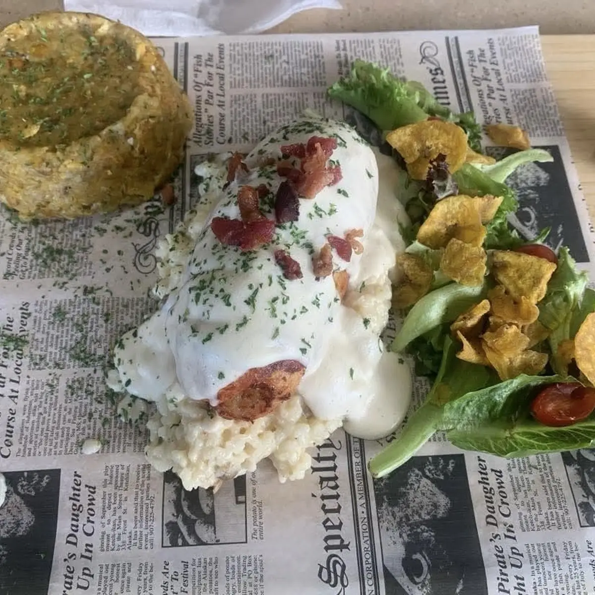 Pechuga Rellena Y Mofongo