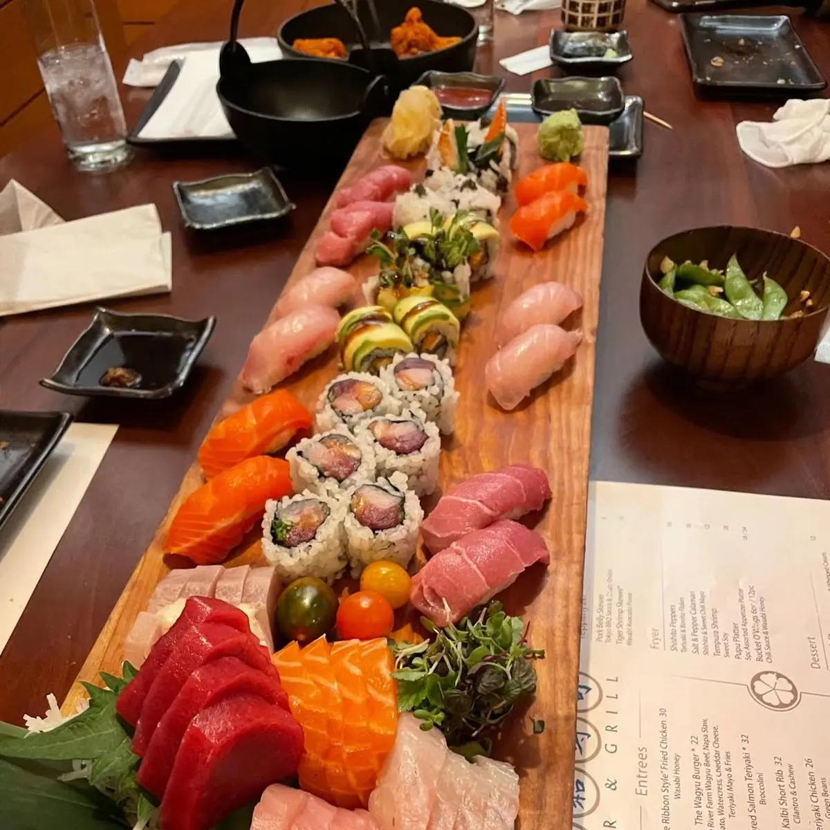 Sushi & Sashimi Platter
