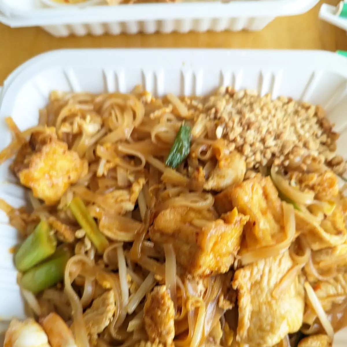 Country Pad Thai