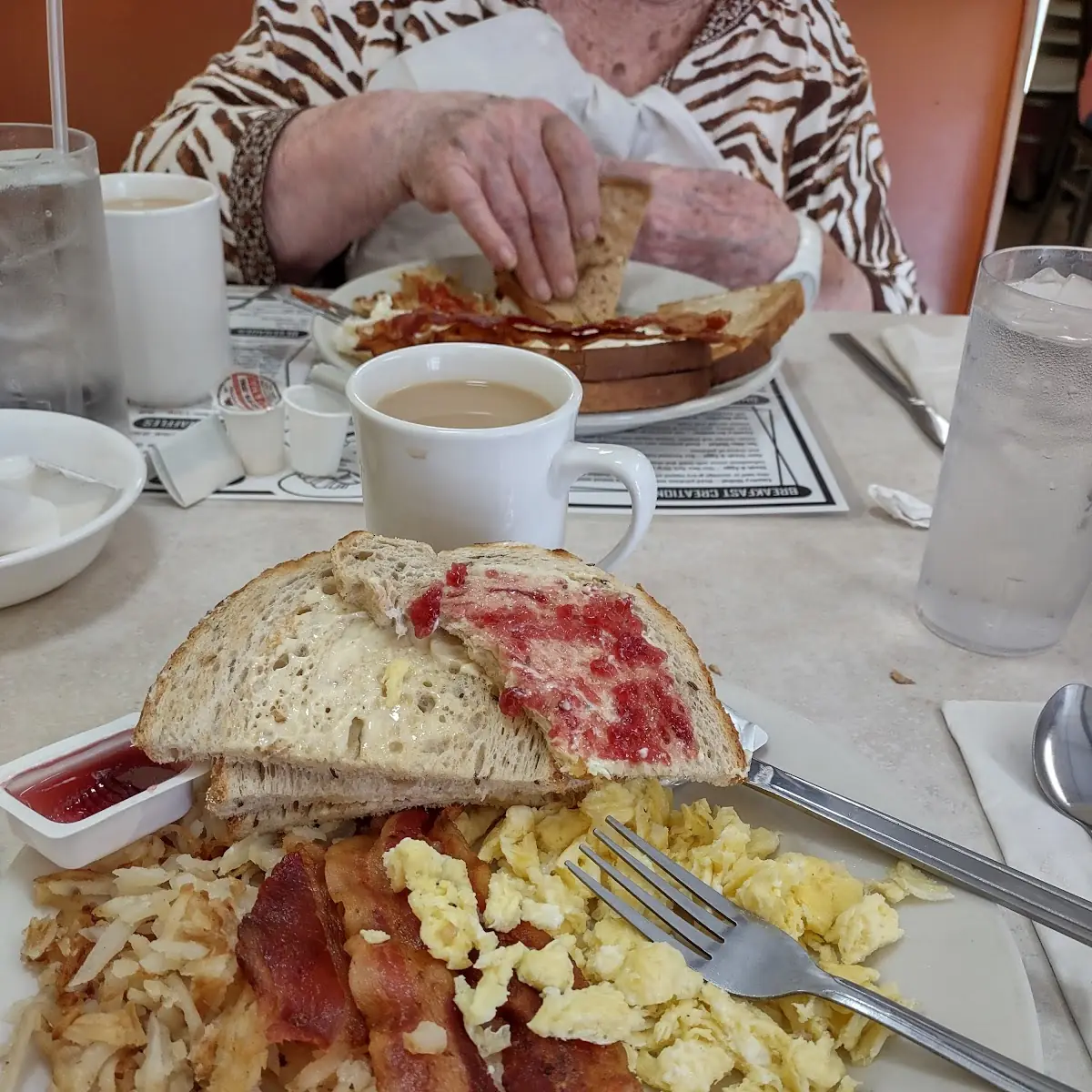 Eggs Bacon and Hash Browns