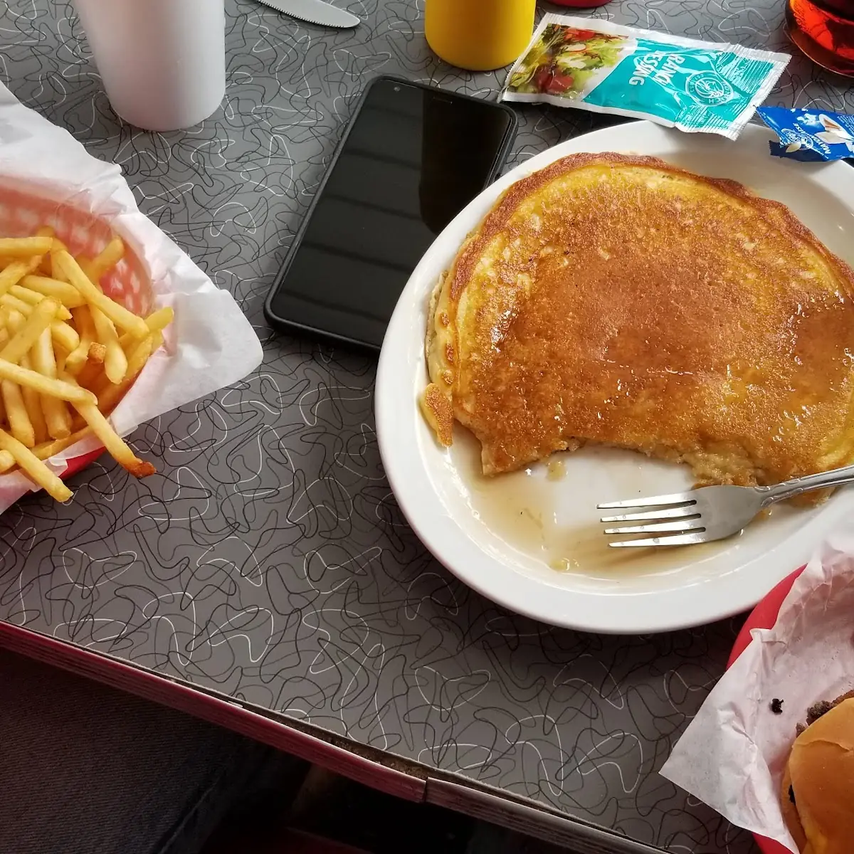 Cheeseburger & Pancakes