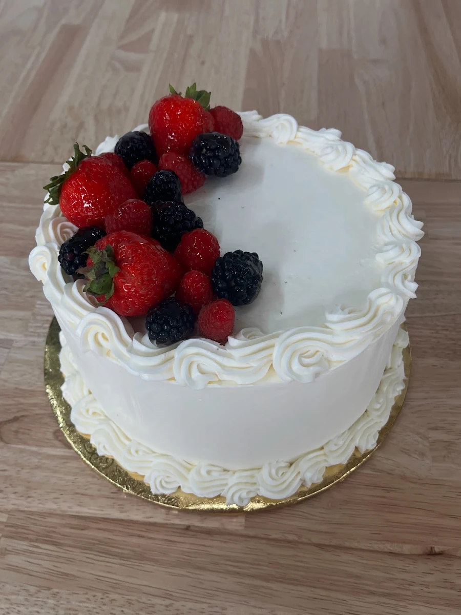 Vanilla Chiffon with Fresh Fruit
