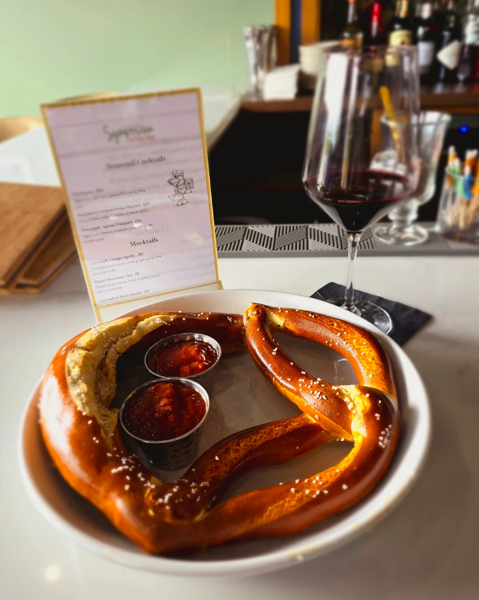 Soft Pretzel w Pizza Sauce