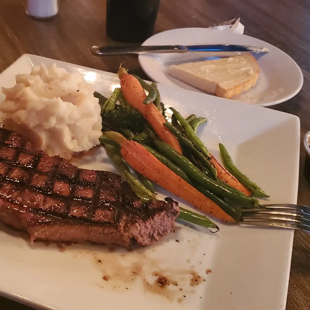 New York Steak Au Poivre