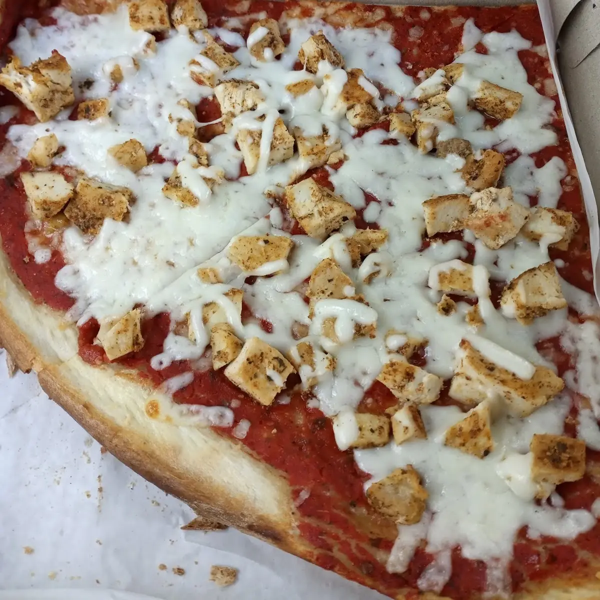 Grilled Chicken Pizza