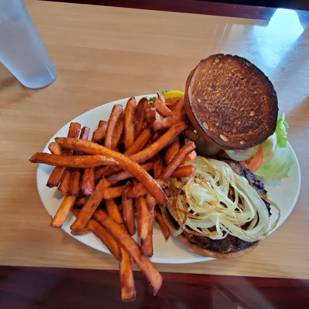 Nikkis Burger