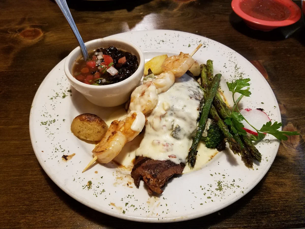 Sonora Steak with Shrimp and Grilled Vegetables