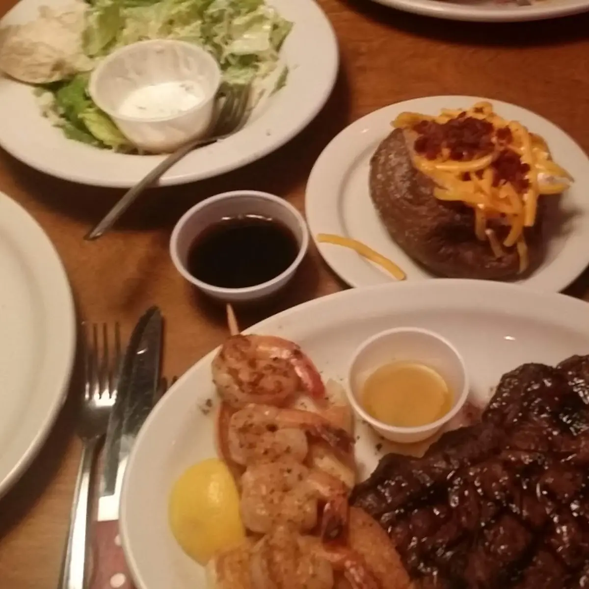 16 Oz Steak and Mashed Potatoes