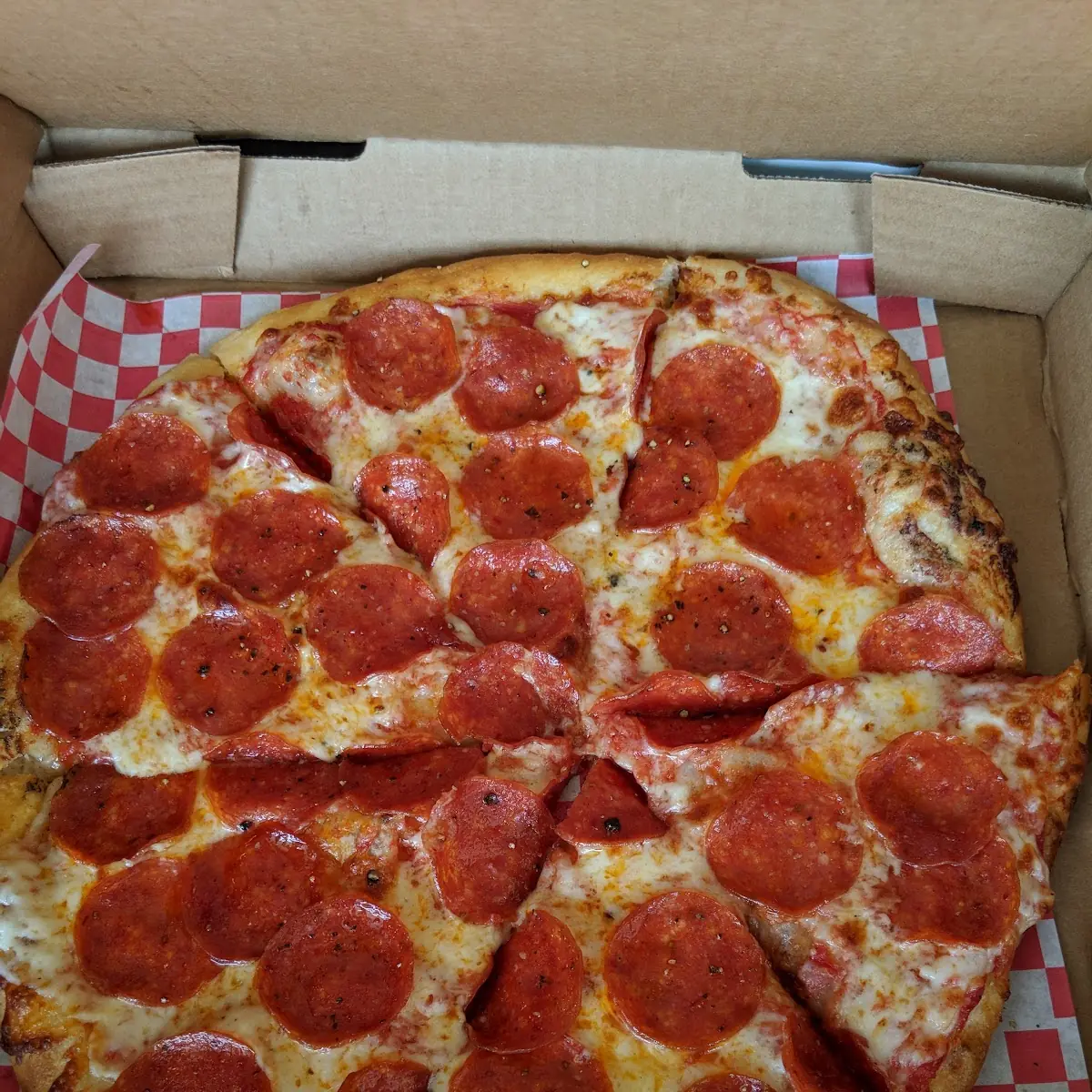 Medium Pepperoni Pizza
