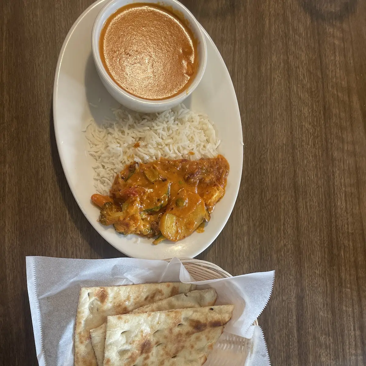 Chicken Korma Garlic Naan Mango Chutney