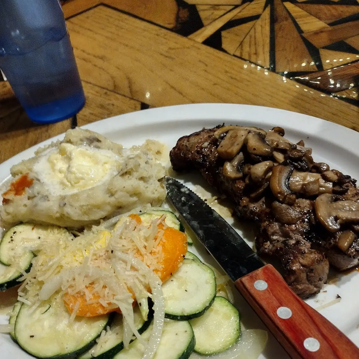 New York Strip Mashed Potatoes and Vegetables