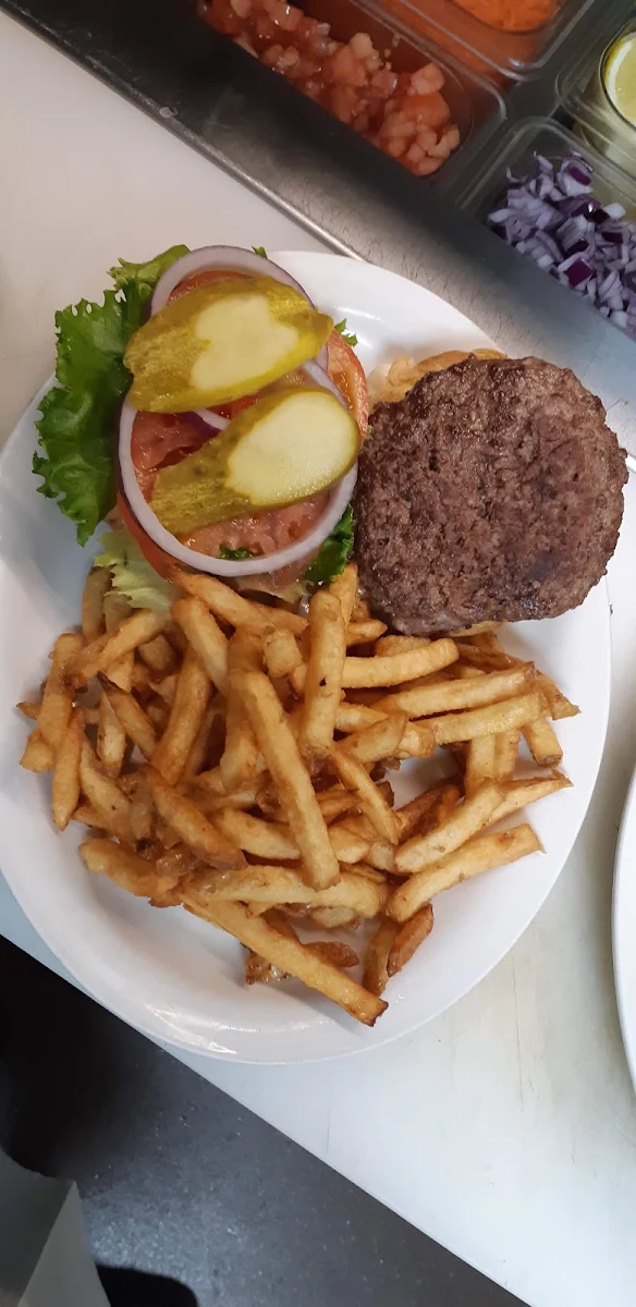Highlights, The Office Pub & Grill