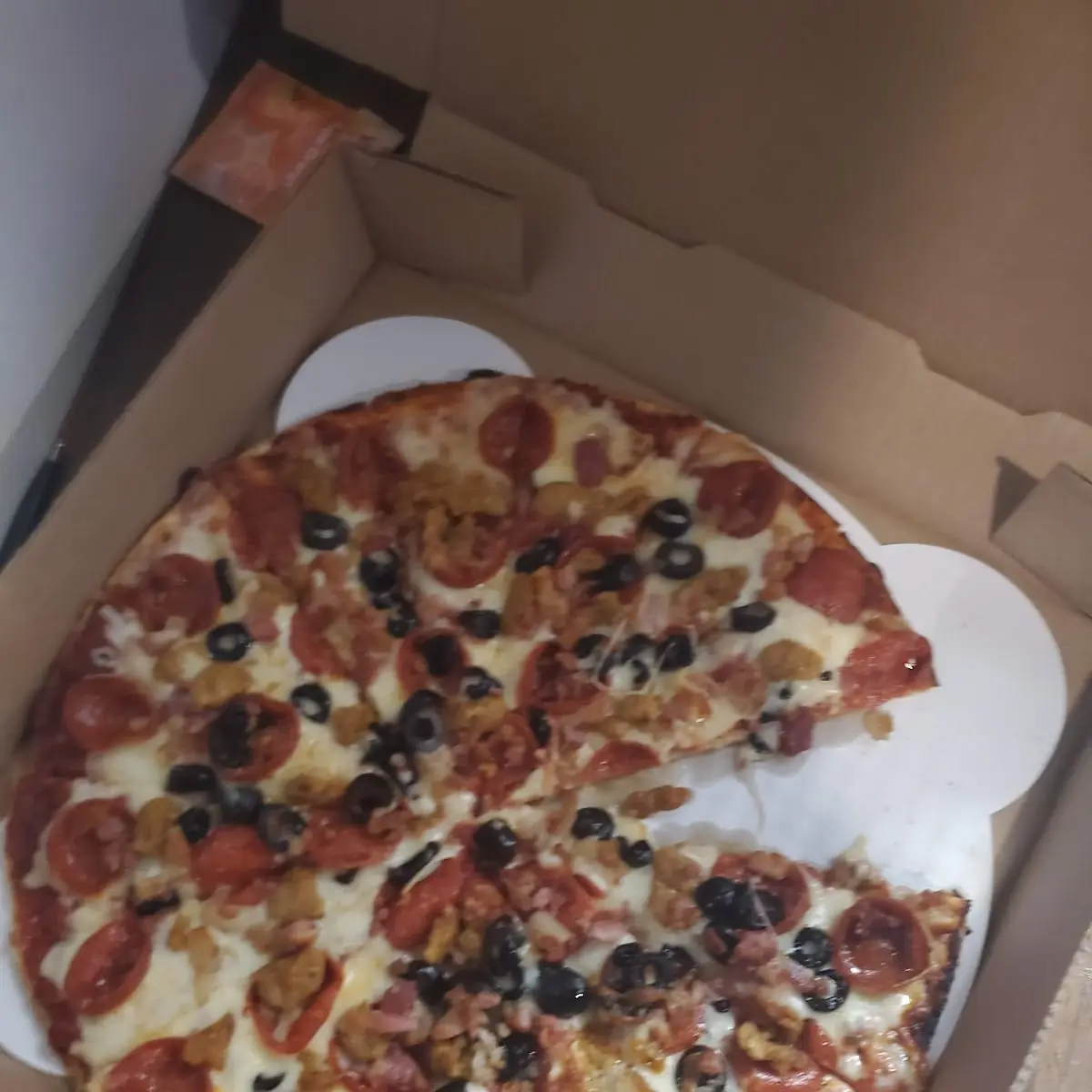 Hand Made Pizza