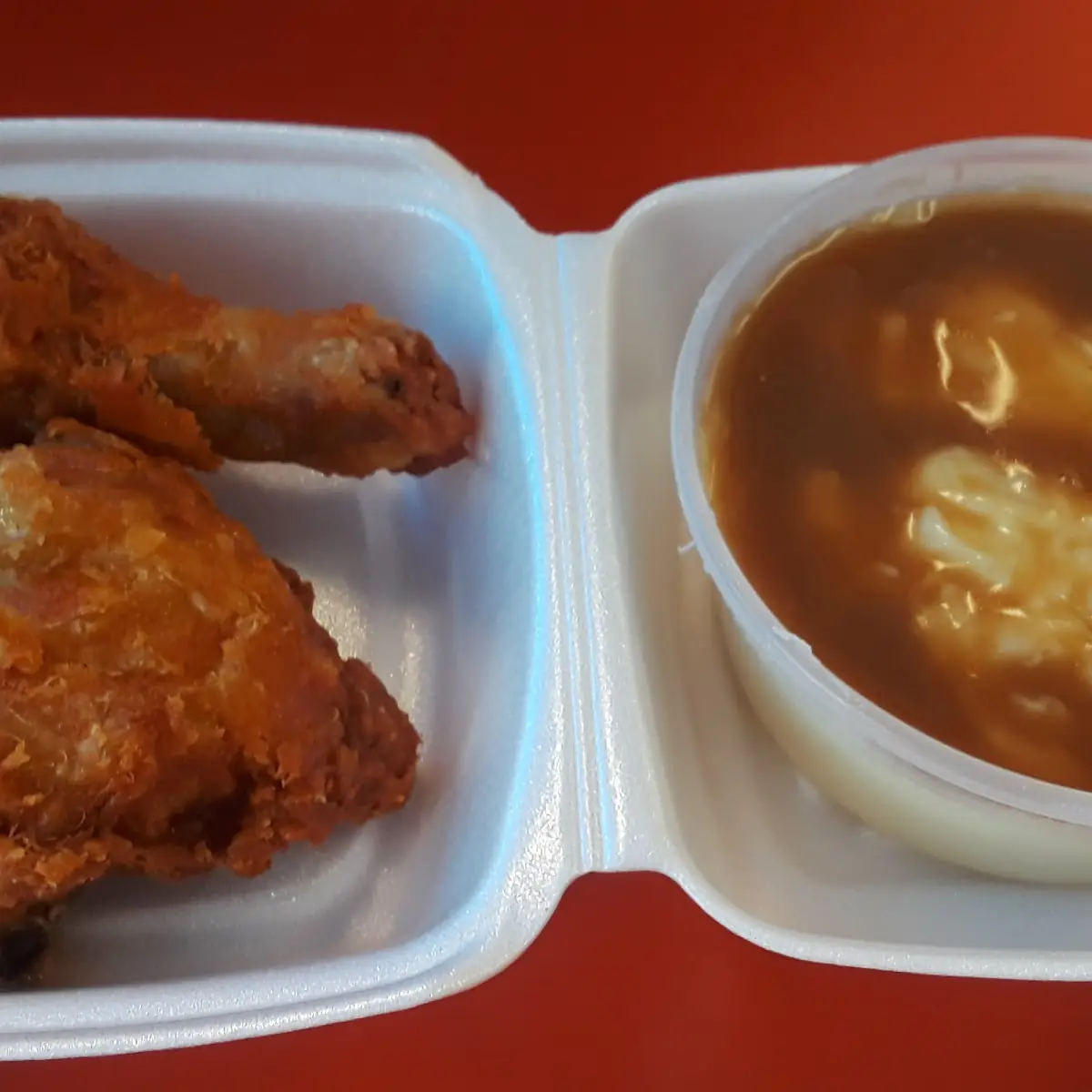 Chicken Drumstick & Thigh with Mashed Potatoes & Gravy