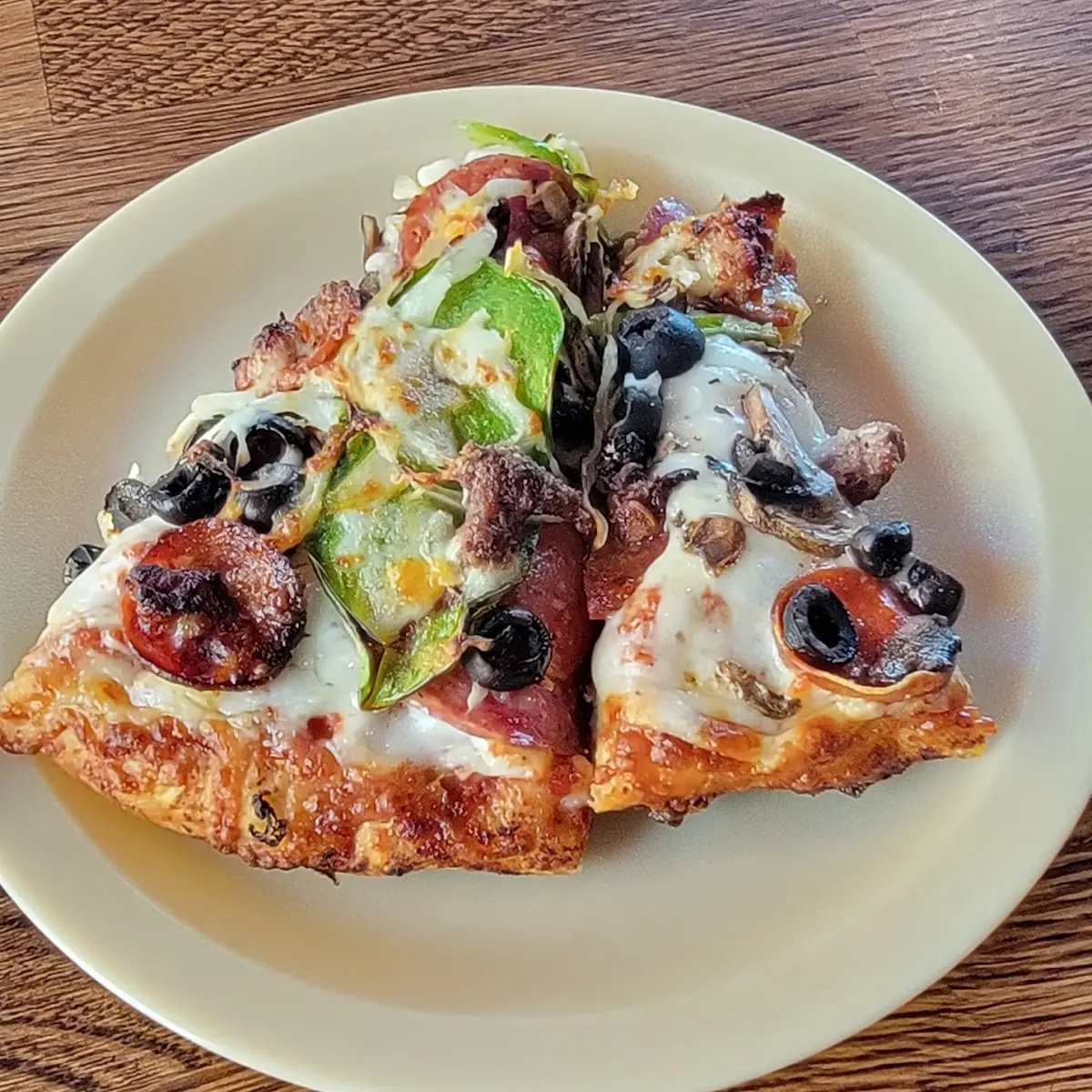 Everest Combination Pizza