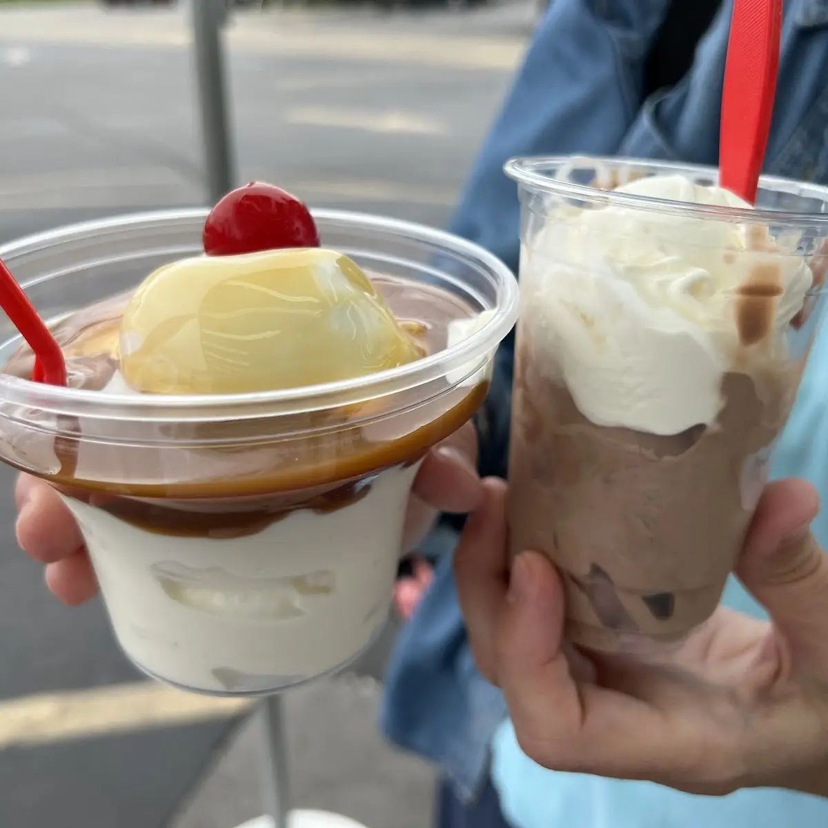 Leons Special Super Sundae
