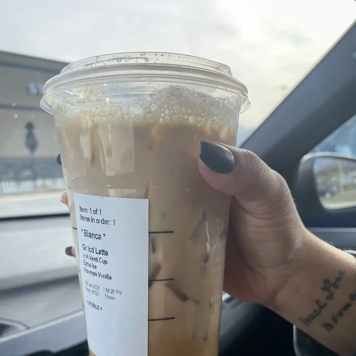 Iced Vanilla Latte
