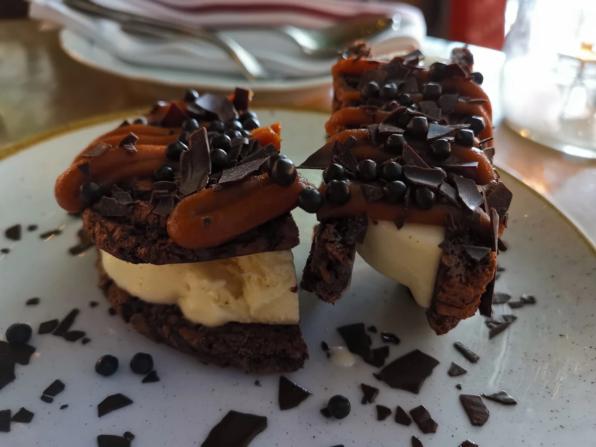 Ice Cream Sandwich