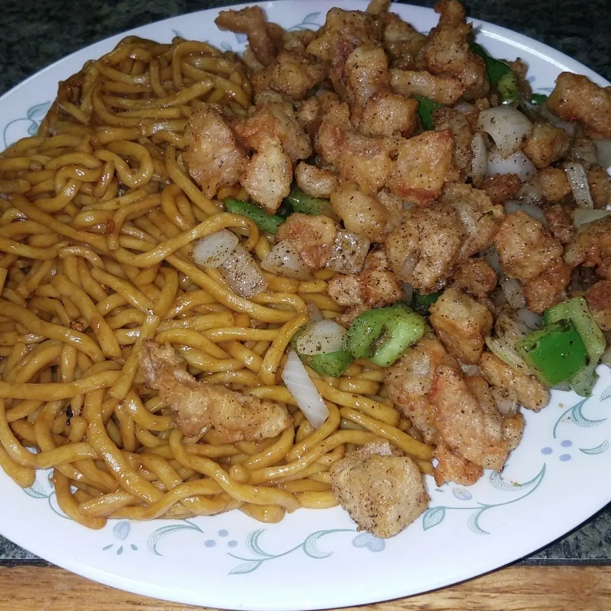 Black Pepper Chicken with Lo Mein