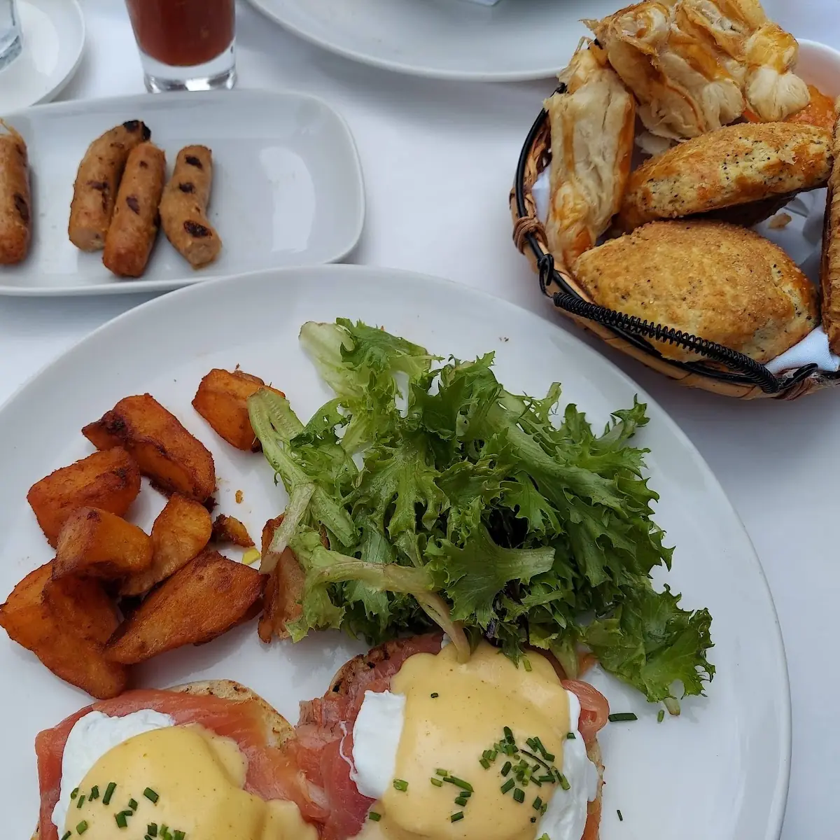 Salmon Benedict