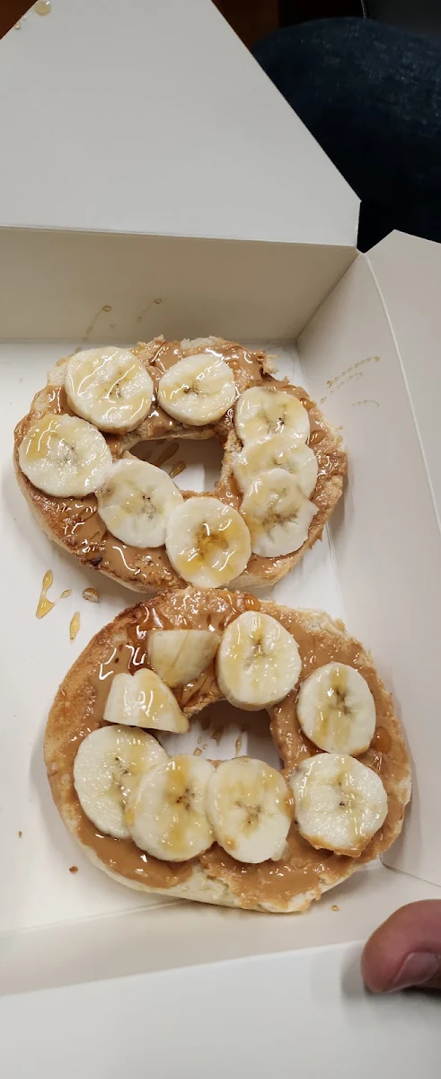 Caramel Banana Bagel