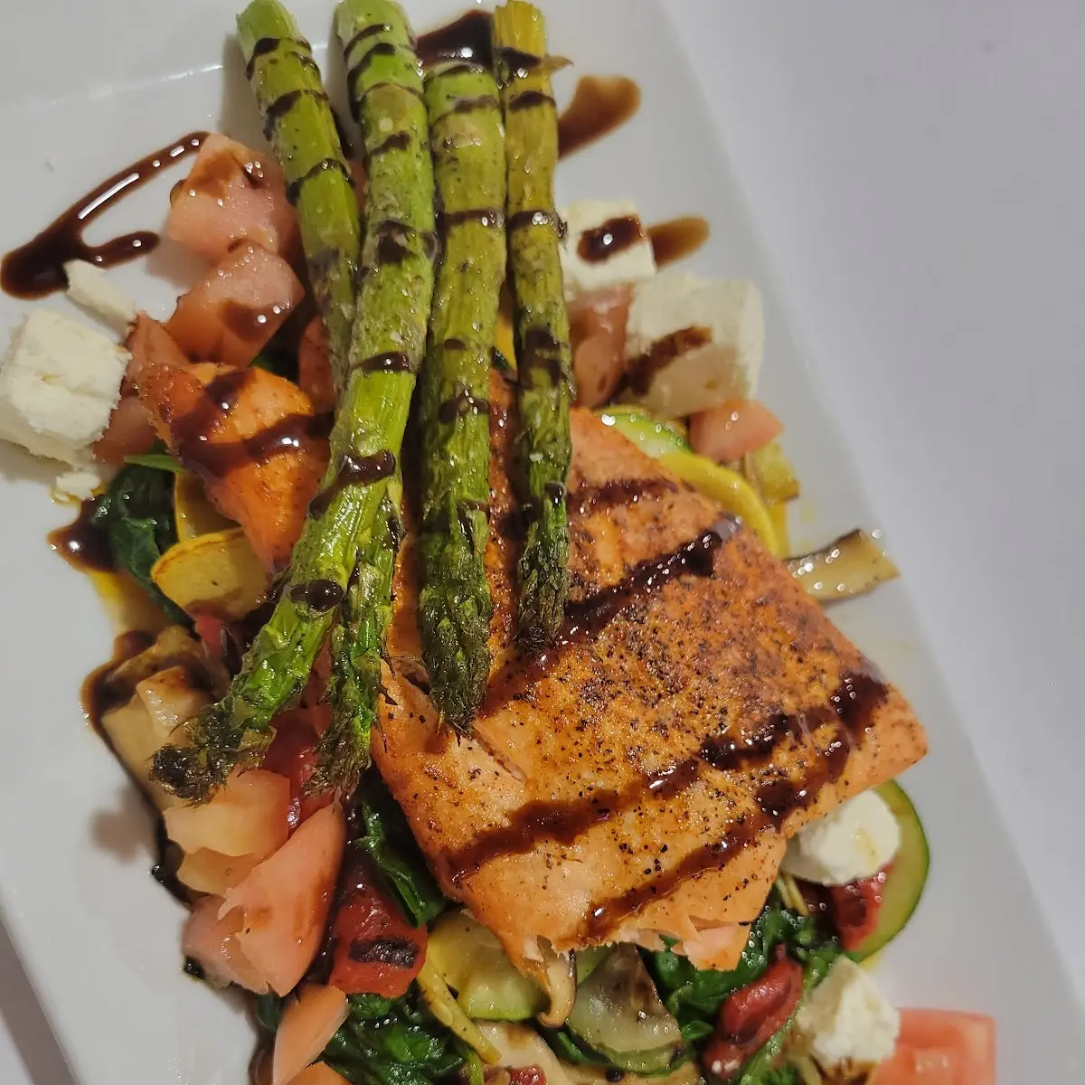 Grilled Salmon Fresca