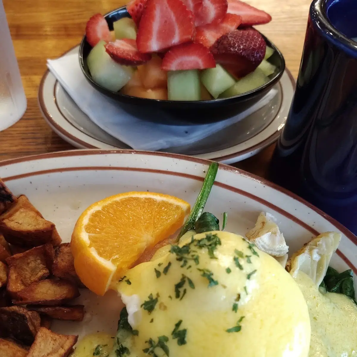 Crab Benedict Review Us