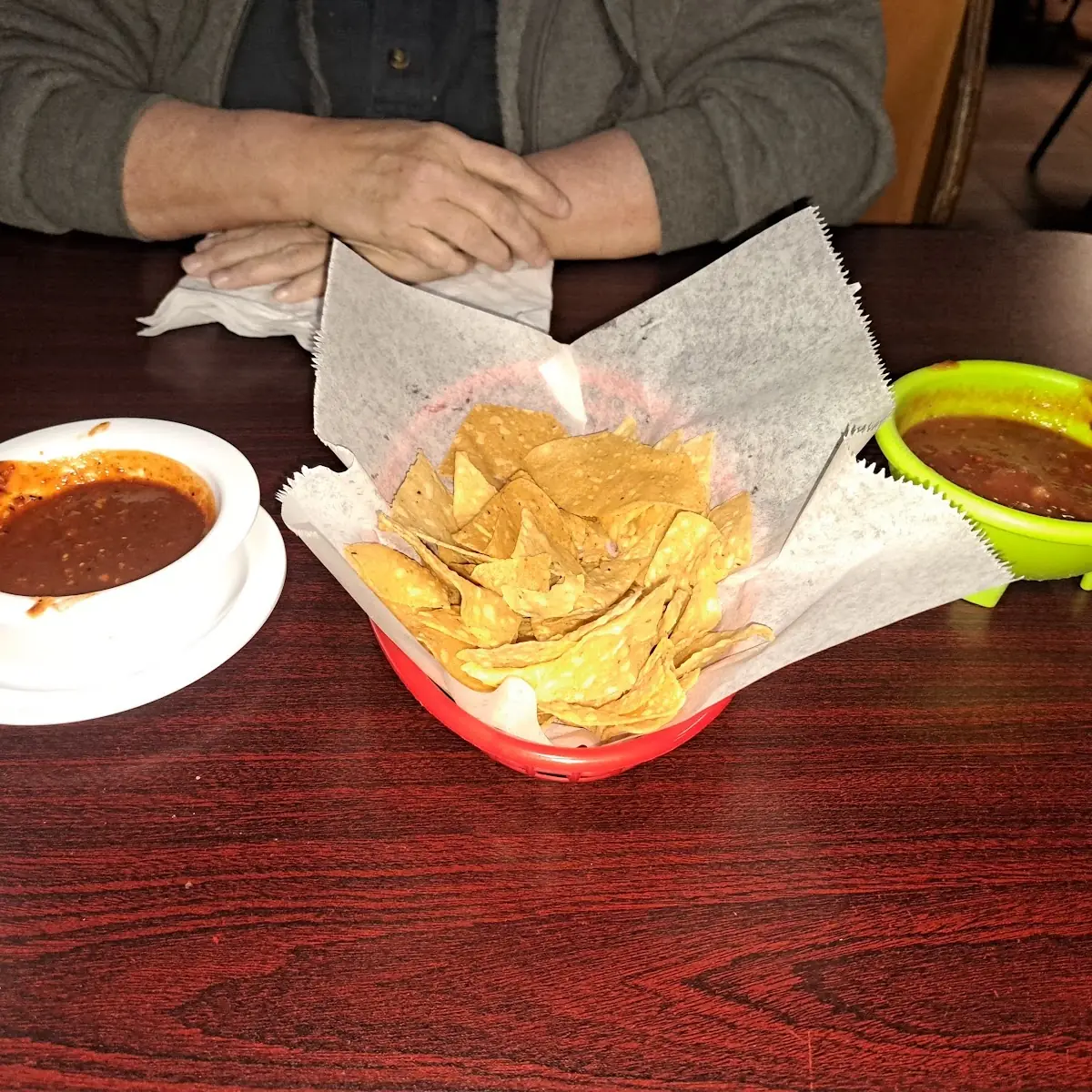 Fresh Hot Chips and Salsa