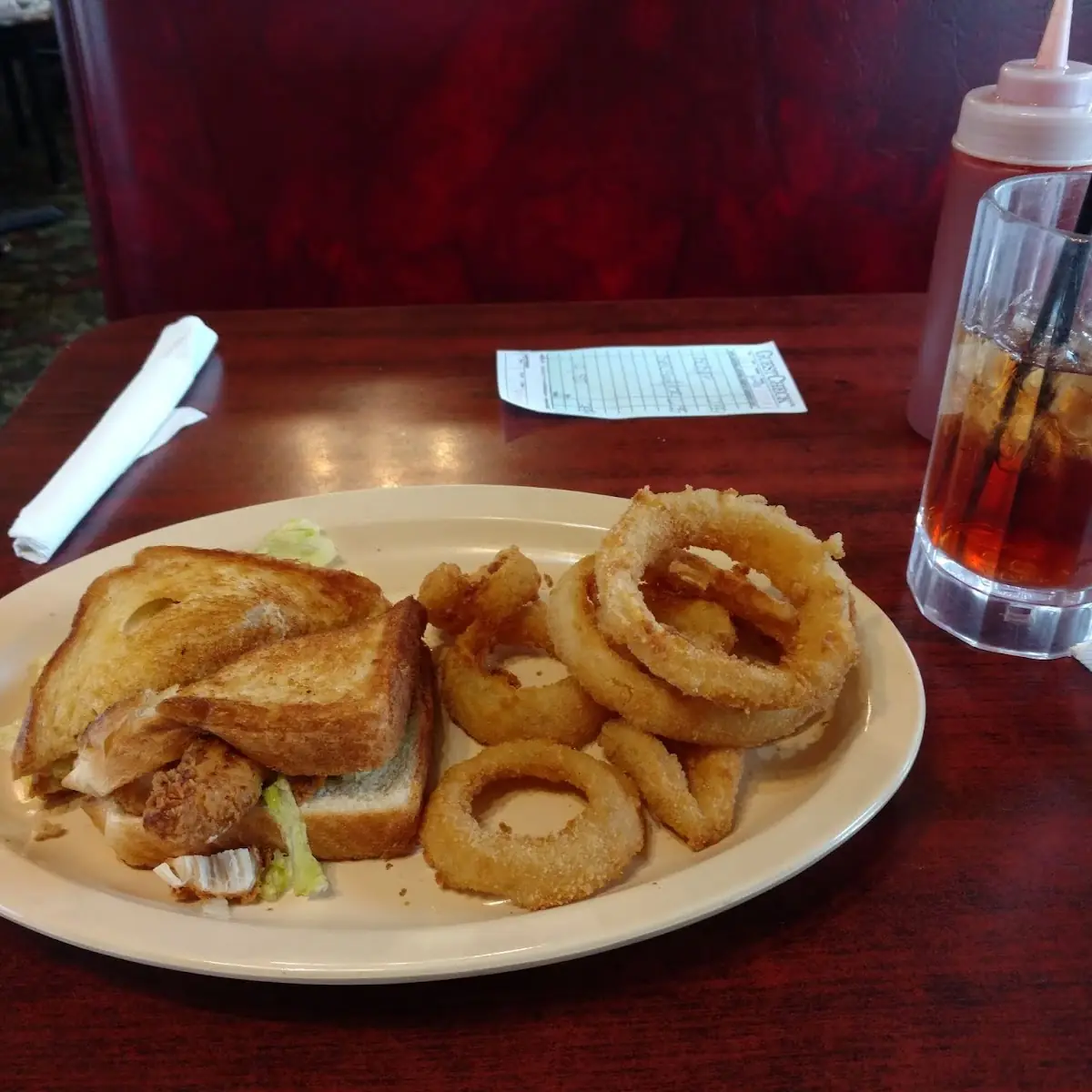 Sandwich with Onion Rings