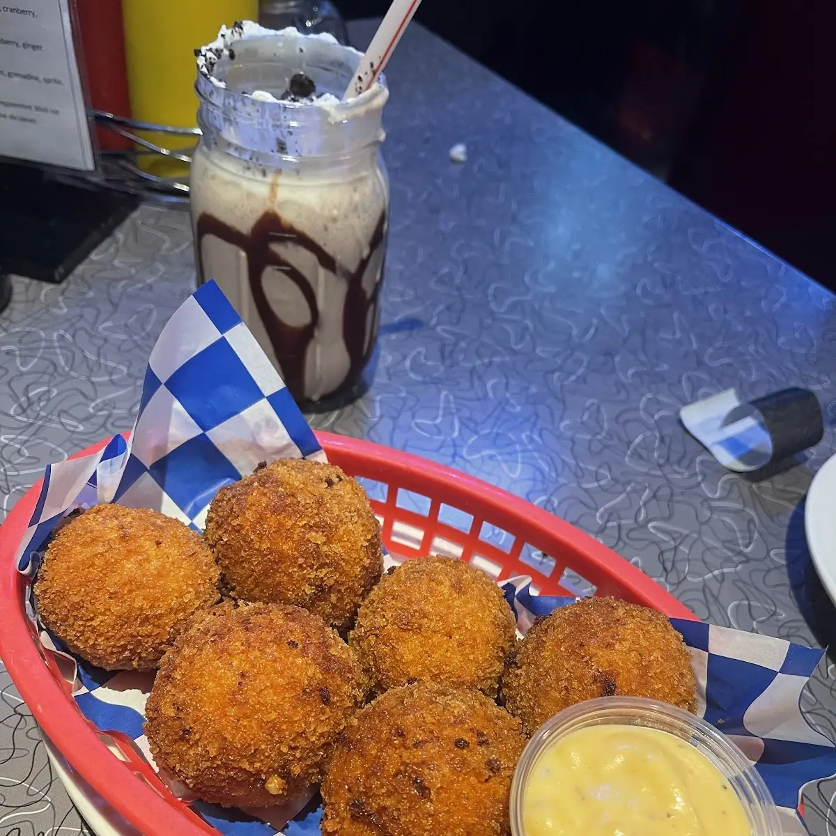 Mac N Cheese Balls