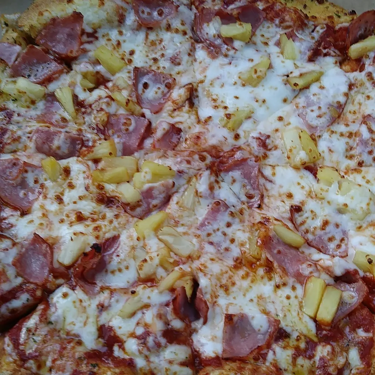 Hawaiian Pizza