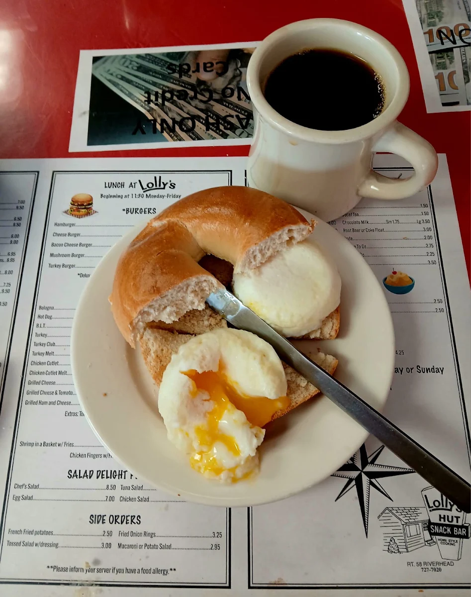 Poached Eggs with a Bagel with Butter