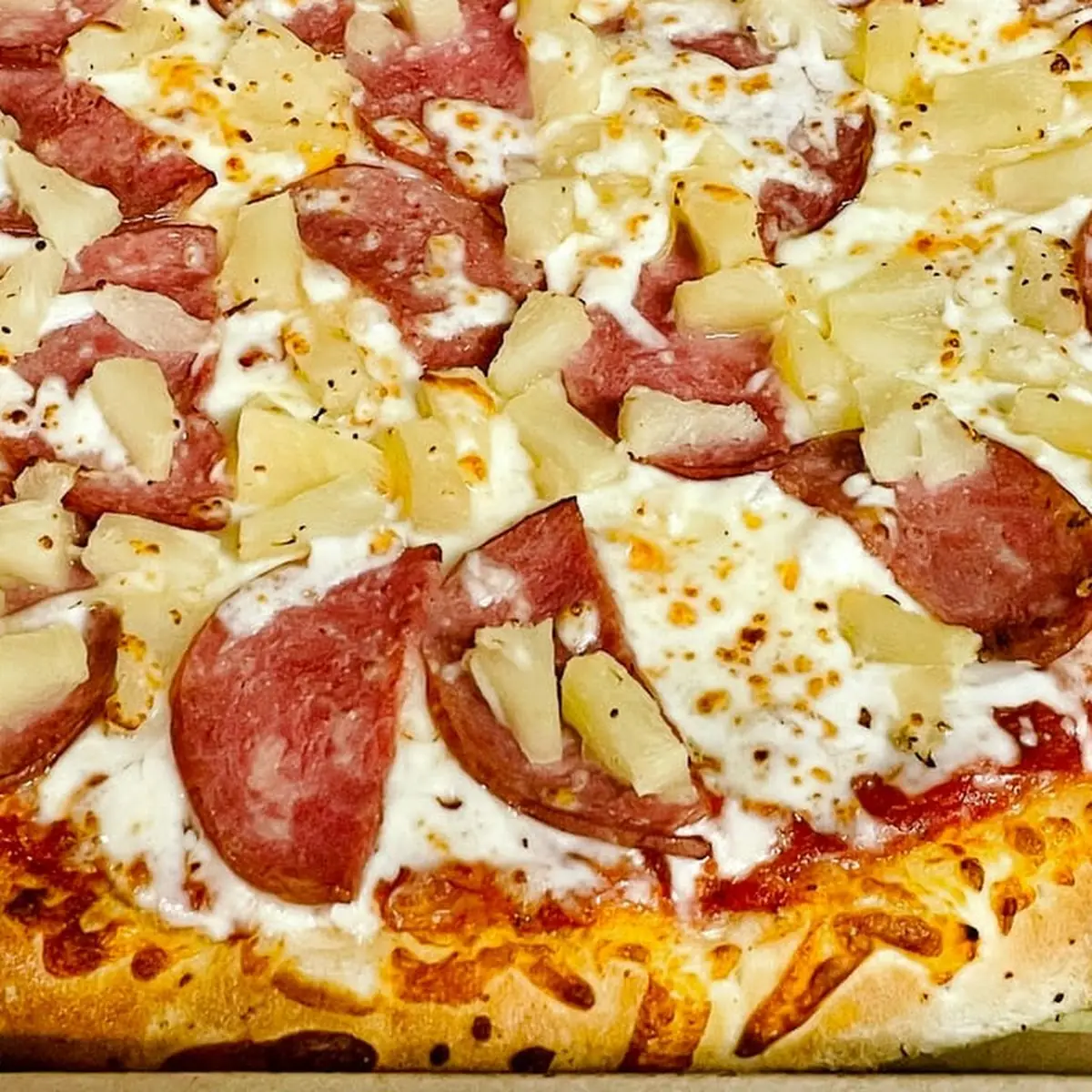 Hawaiian Pizza