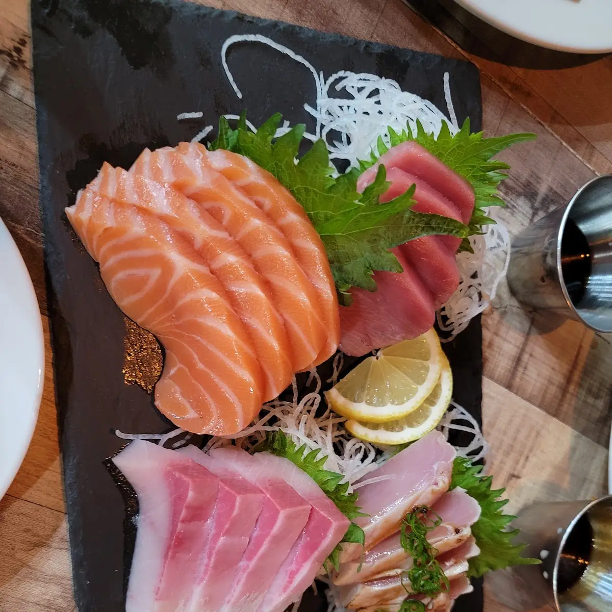 Sashimi Deluxe Platter
