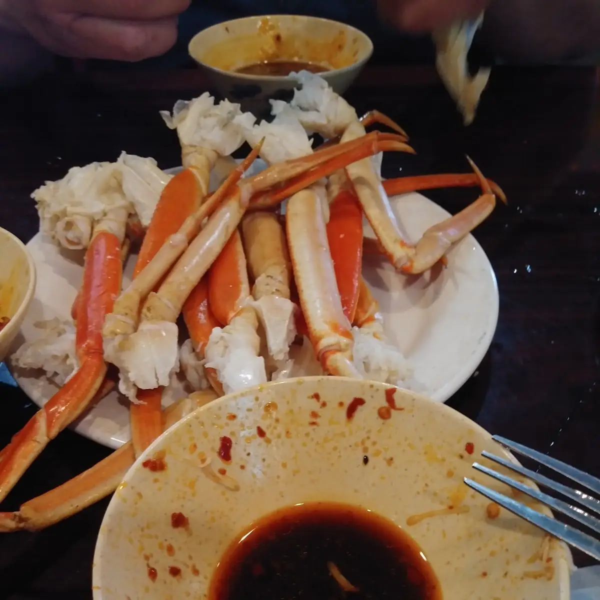 Crab Legs with Garlic Sauce