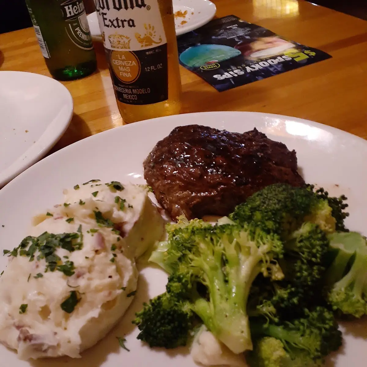 Steak Mashed Potatoesand Broccoli