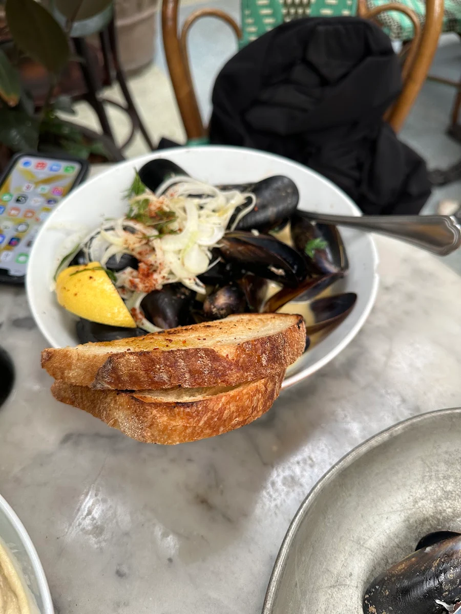 Steamed Mussels, The Potting Shed at The Grounds