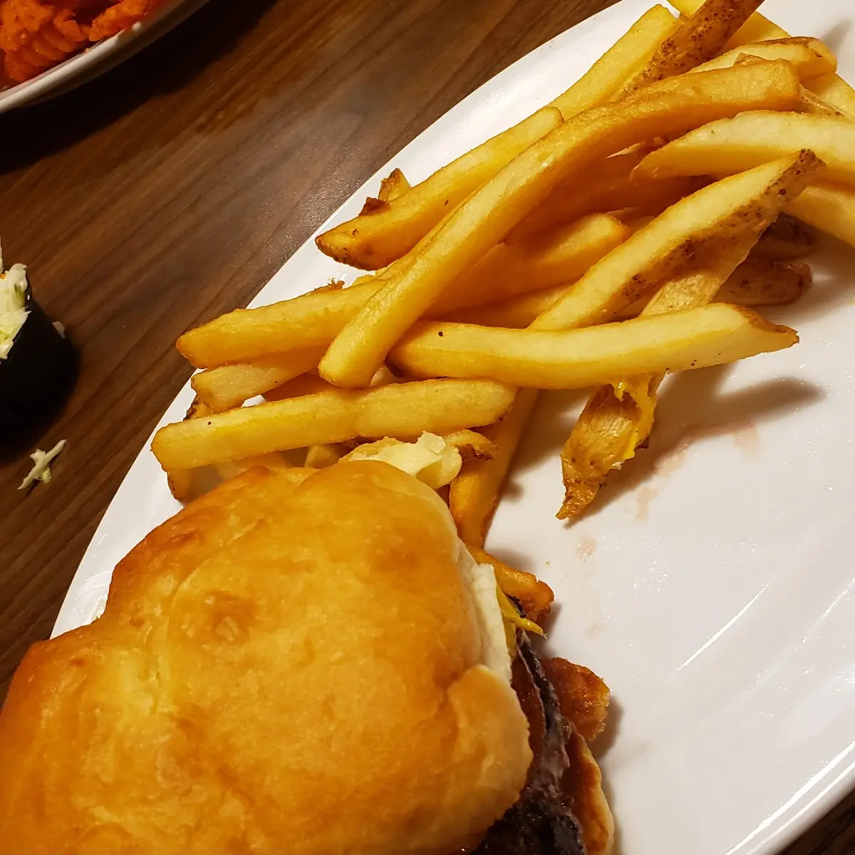 Pub Cheese Burger
