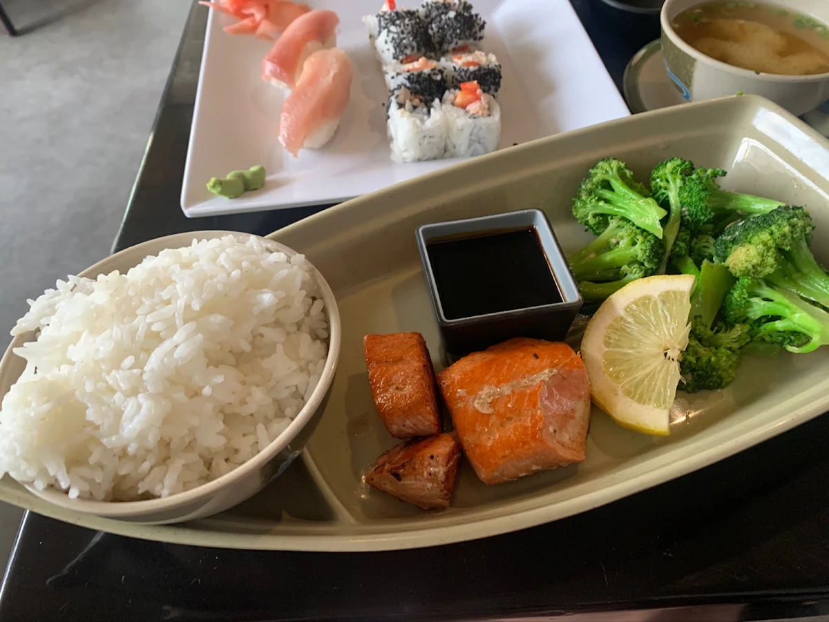 Salmon Delight, Blue Water Sushi