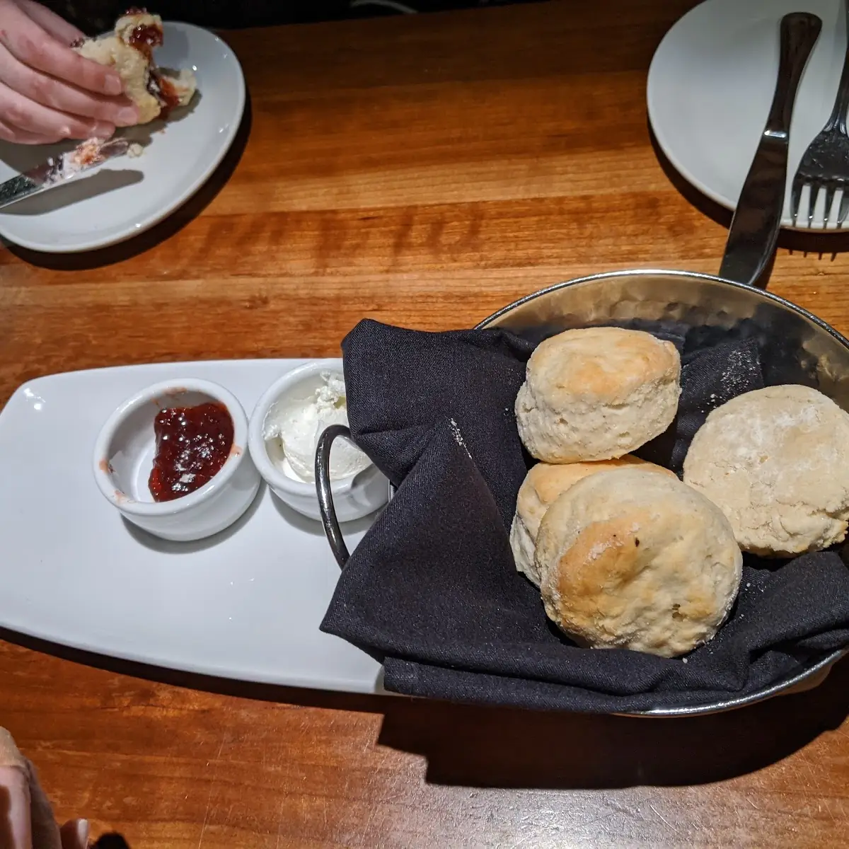 Hot Chicken & Biscuits - Sharable Starter