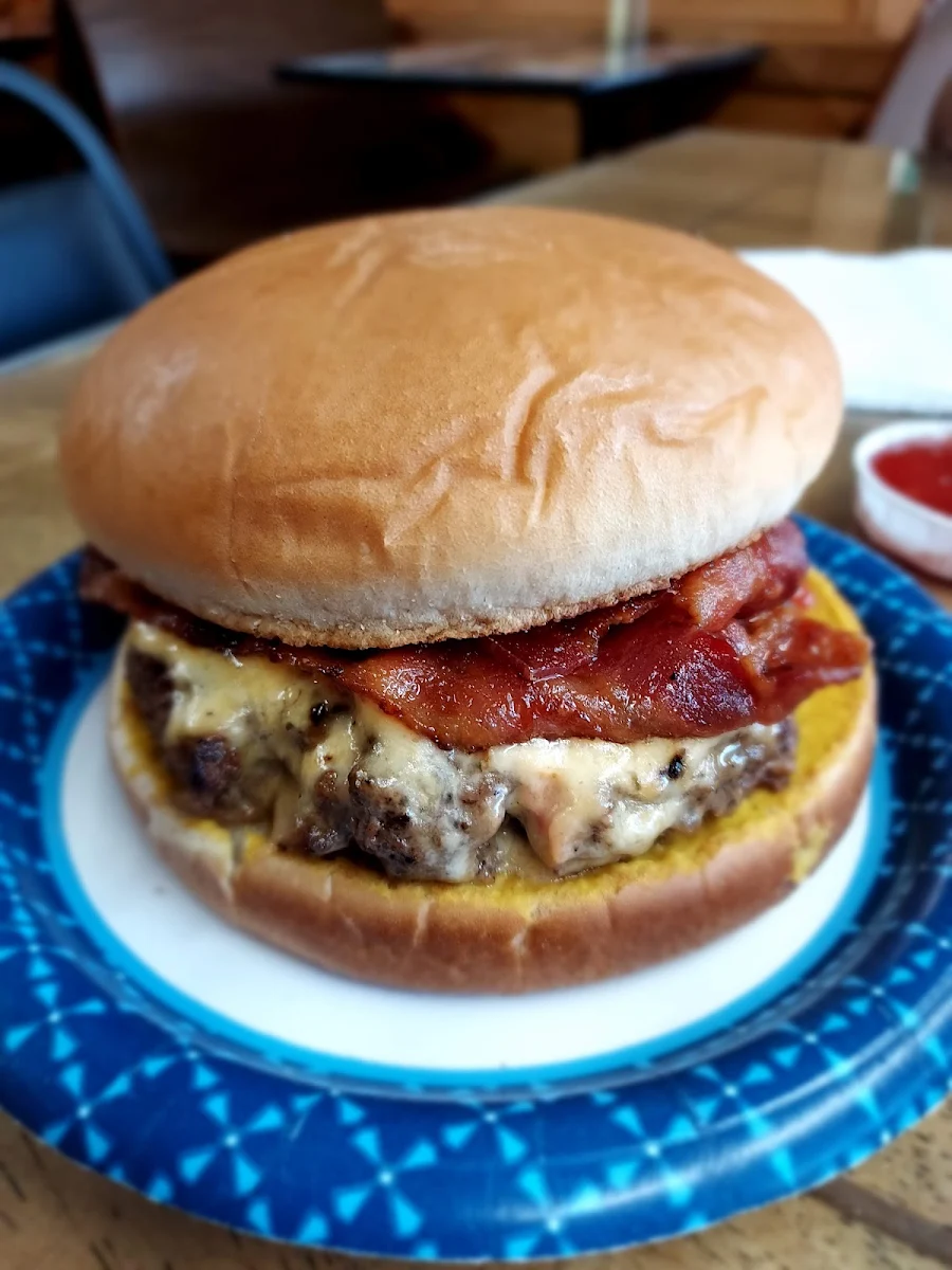 Pimento Bacon Cheeseburger