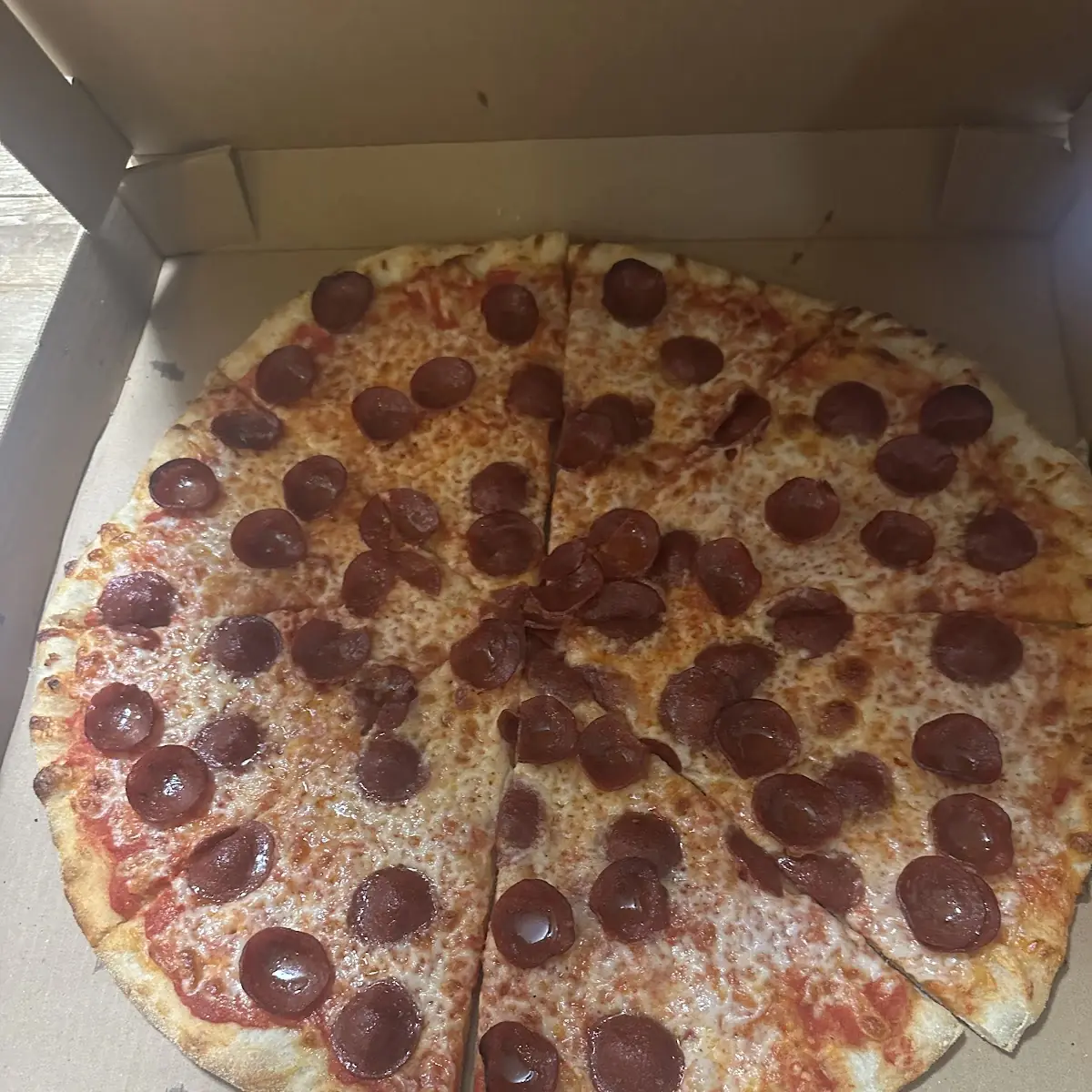 14 Pepperoni Pizza w Mike's Hot Honey