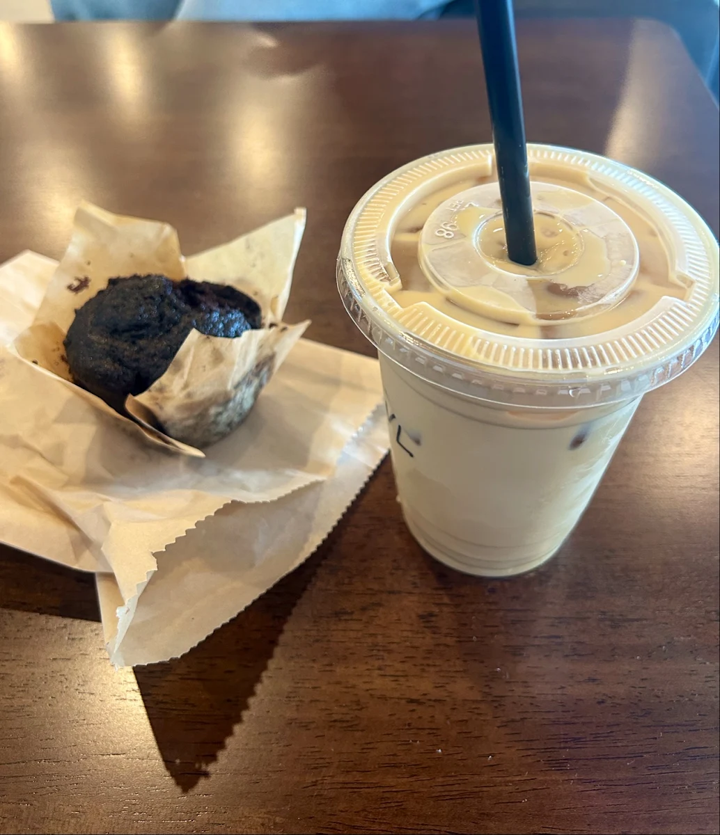 Latte & Chocolate Muffin